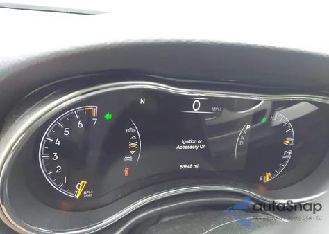 2018 Jeep Grand Cherokee Altitude 4X4 z USA, uszkodzony, nr VIN 1C4RJFAG7JC465748